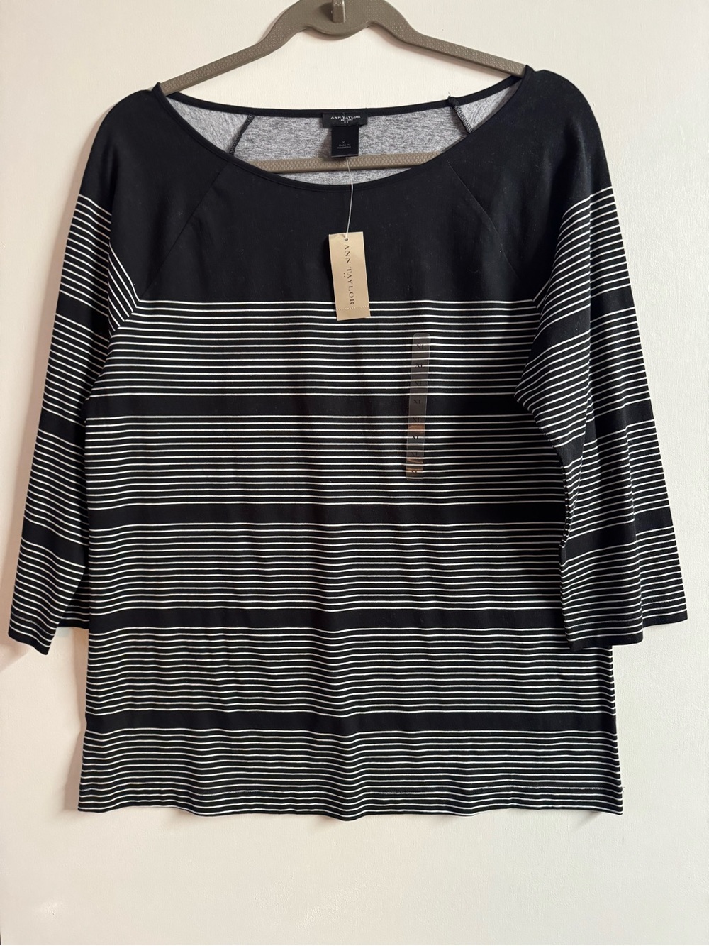 Ann Taylor Black & White Striped 3/4 Sleeve Boatneck Top
